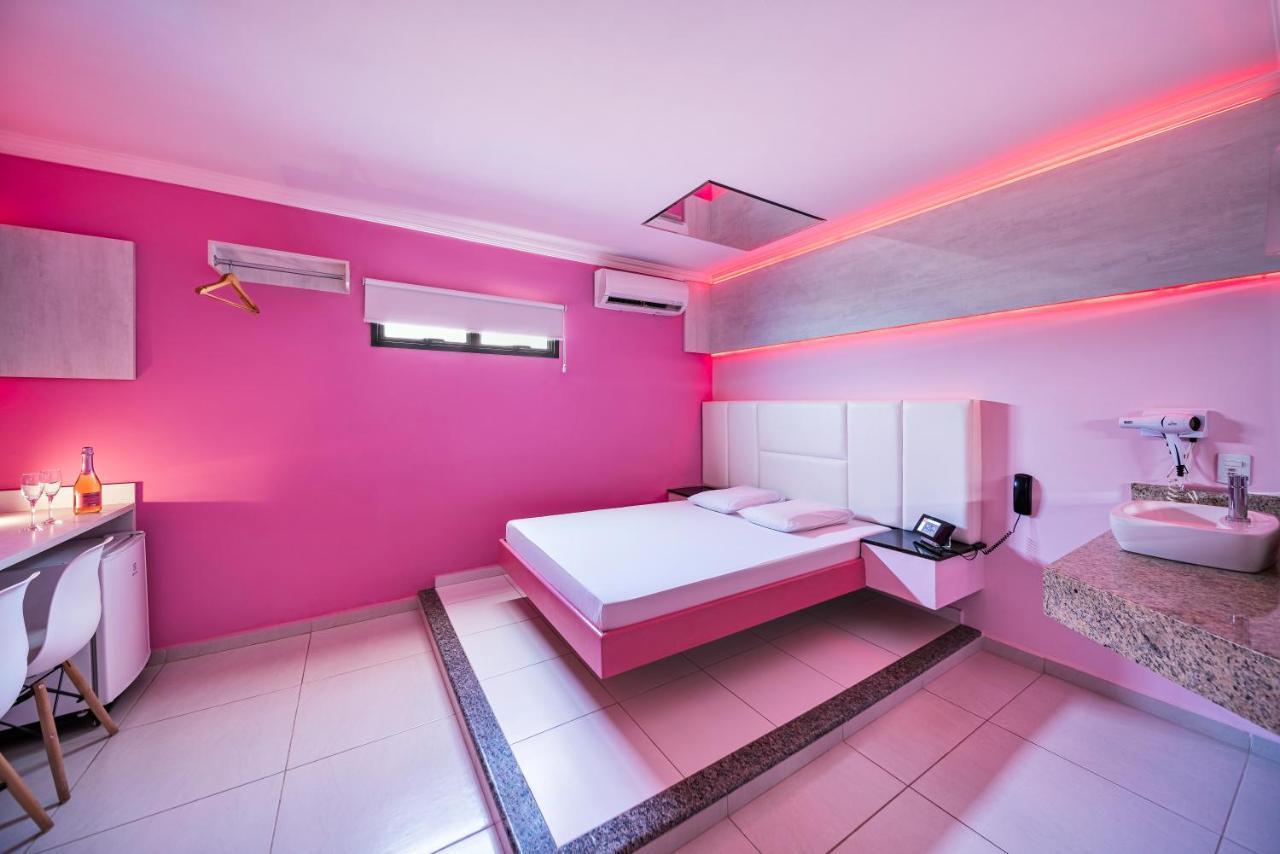 Savanas Motel Понта Гроса Екстериор снимка